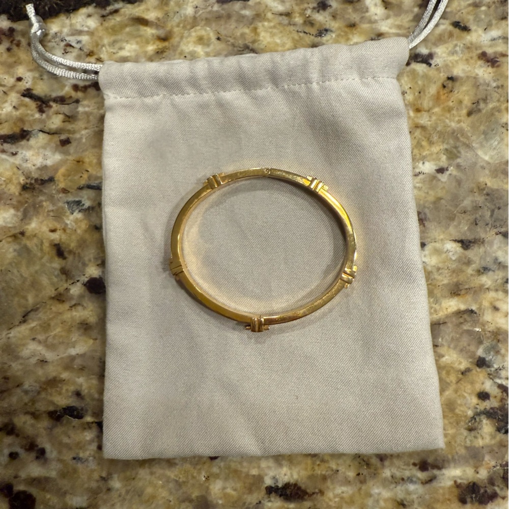 Tory Burch Gold Bracelet Elegant Jewelry